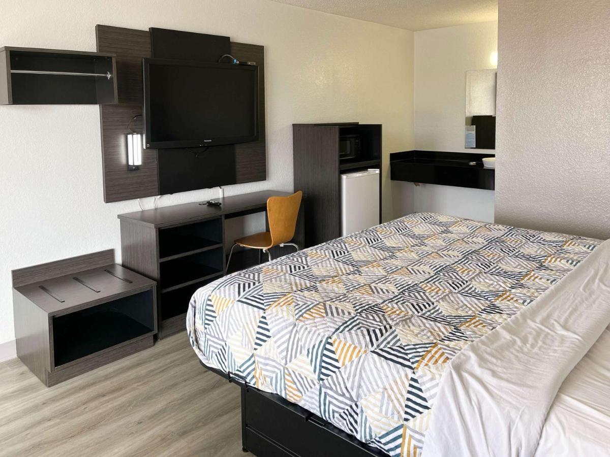 Motel 6 Baton Rouge Southeast Prairieville Экстерьер фото