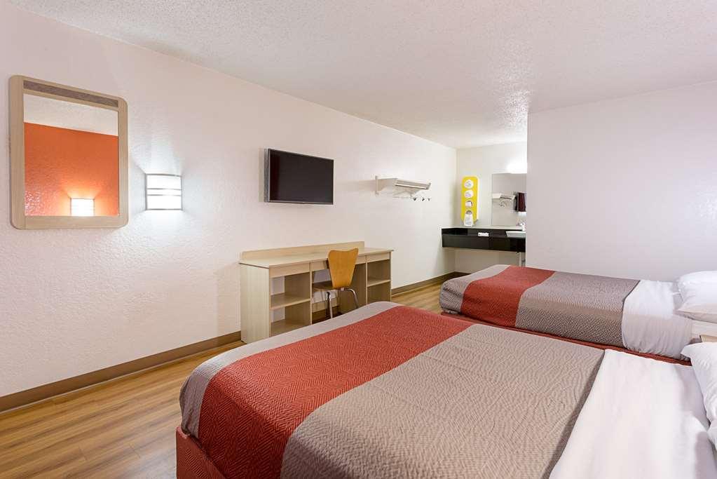 Motel 6 Baton Rouge Southeast Prairieville Номер фото