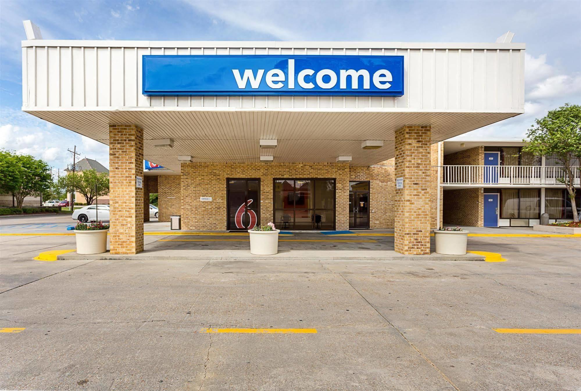 Motel 6 Baton Rouge Southeast Prairieville Экстерьер фото