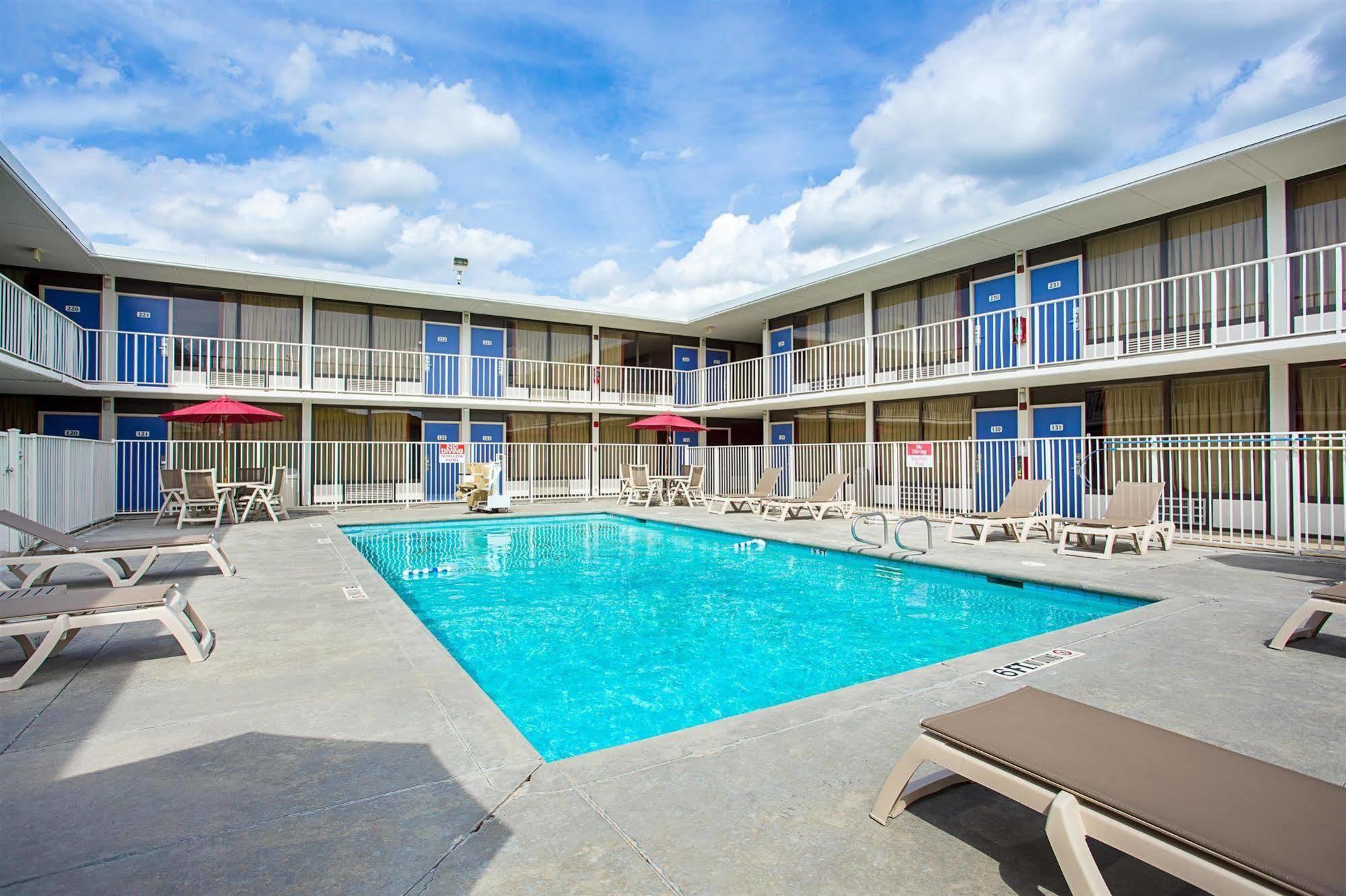 Motel 6 Baton Rouge Southeast Prairieville Экстерьер фото