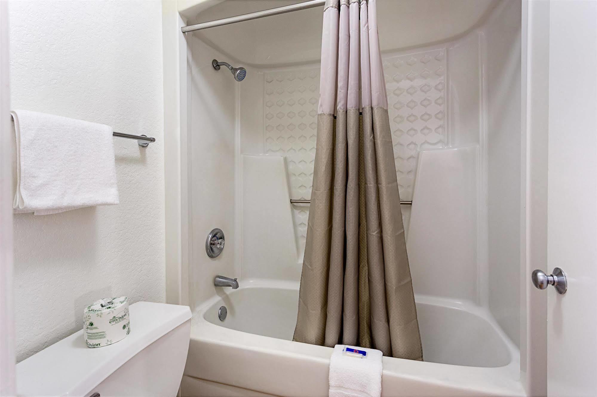 Motel 6 Baton Rouge Southeast Prairieville Экстерьер фото